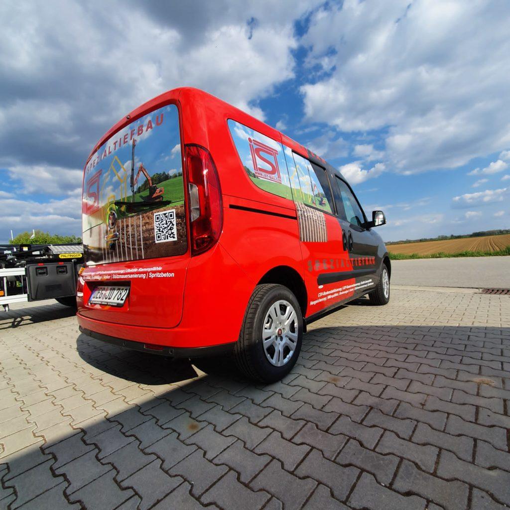 Werbetechnik IST Bau Fahrzeugbeschriftung